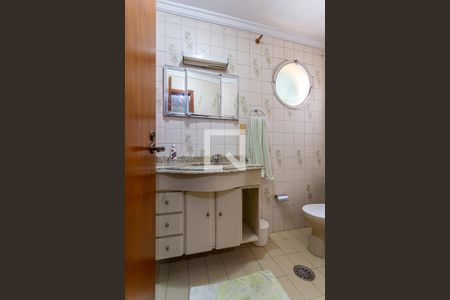 Banheiro da Suite de apartamento para alugar com 3 quartos, 150m² em Vila Bastos, Santo André