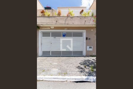 Casa para alugar com 350m², 4 quartos e 2 vagas Casa para alugar com 350m², 4 quartos e 2 vagasFachada
