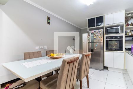 Casa para alugar com 350m², 4 quartos e 2 vagas Casa para alugar com 350m², 4 quartos e 2 vagasCozinha