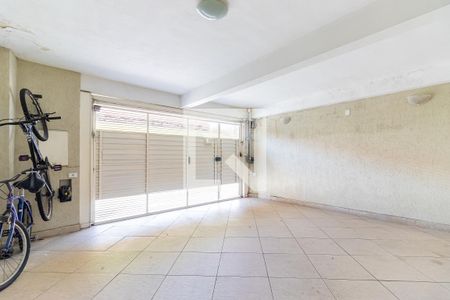 Casa para alugar com 350m², 4 quartos e 2 vagas Casa para alugar com 350m², 4 quartos e 2 vagasGaragem
