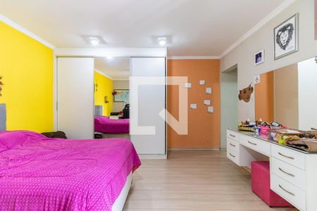 Casa para alugar com 350m², 4 quartos e 2 vagas Casa para alugar com 350m², 4 quartos e 2 vagasQuarto 2 - Suíte 2