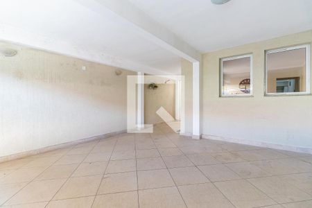 Casa para alugar com 350m², 4 quartos e 2 vagas Casa para alugar com 350m², 4 quartos e 2 vagasGaragem