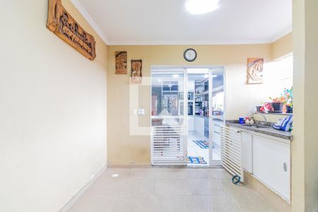 Casa para alugar com 350m², 4 quartos e 2 vagas Casa para alugar com 350m², 4 quartos e 2 vagasQuintal