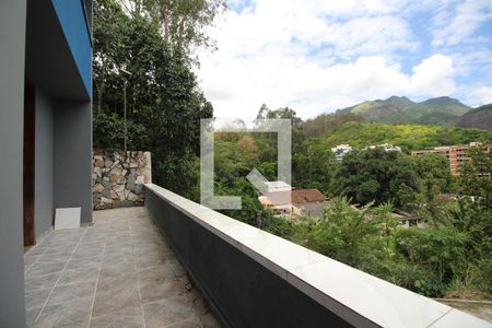 Varanda de casa à venda com 5 quartos, 412m² em Freguesia de Jacarepaguá, Rio de Janeiro