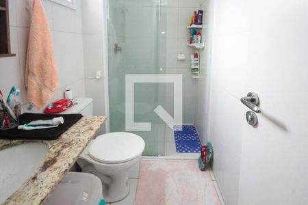 Apartamento à venda com 56m², 2 quartos e 1 vaga Apartamento à venda com 56m², 2 quartos e 1 vagaBanheiro