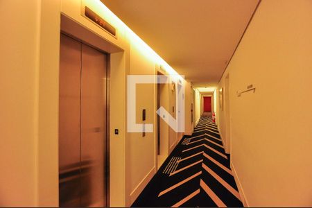 Apartamento à venda com 44m², 1 quarto e 1 vaga Apartamento à venda com 44m², 1 quarto e 1 vagaÁrea comum - Corredor