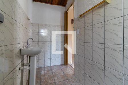 Casa para alugar com 60m², 2 quartos e 1 vaga Casa para alugar com 60m², 2 quartos e 1 vagaBanheiro