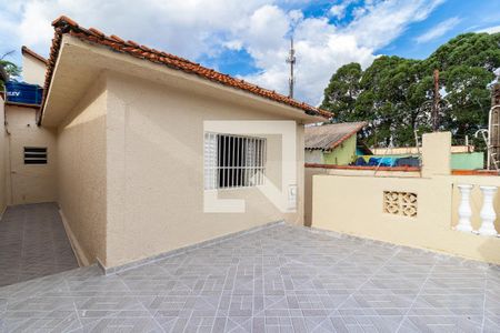 Casa para alugar com 60m², 2 quartos e 1 vaga Casa para alugar com 60m², 2 quartos e 1 vagaSacada