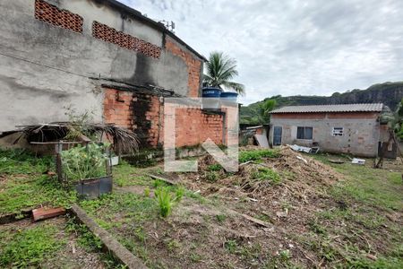 Casa à venda com 200m², 3 quartos e 2 vagasQuintal