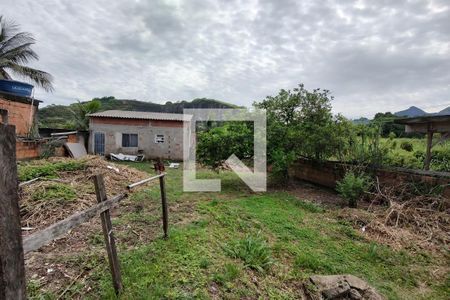 Casa à venda com 200m², 3 quartos e 2 vagasQuintal
