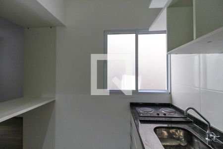 Cozinha de kitnet/studio para alugar com 1 quarto, 25m² em Jardim Independência, São Paulo