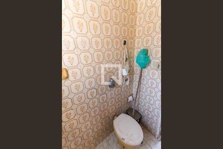 Casa à venda com 180m², 4 quartos e 1 vagaBanheiro 2 