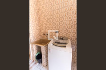 Casa à venda com 180m², 4 quartos e 1 vagaÁrea de Serviço  