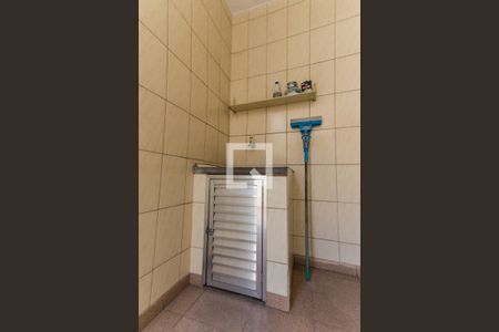 Casa à venda com 180m², 4 quartos e 1 vagaÁrea de Serviço  3