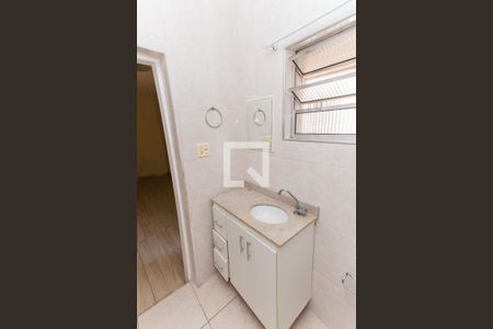 Casa à venda com 180m², 4 quartos e 1 vagaBanheiro 3  