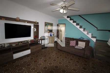 Casa para alugar com 230m², 2 quartos e 2 vagasSala