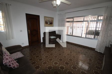 Casa para alugar com 230m², 2 quartos e 2 vagasSala