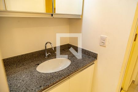 Apartamento para alugar com 56m², 3 quartos e sem vaga Apartamento para alugar com 56m², 3 quartos e sem vagaCorredor - Lavabo