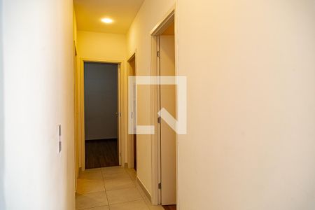 Apartamento para alugar com 56m², 3 quartos e sem vaga Apartamento para alugar com 56m², 3 quartos e sem vagaCorredor