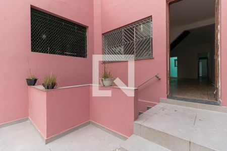 Casa para alugar com 160m², 3 quartos e 1 vaga Casa para alugar com 160m², 3 quartos e 1 vagaEntrada
