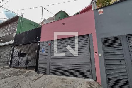 Casa para alugar com 160m², 3 quartos e 1 vaga Casa para alugar com 160m², 3 quartos e 1 vagaFachada