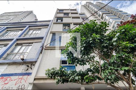 Apartamento à venda com 110m², 2 quartos e sem vagaFachada