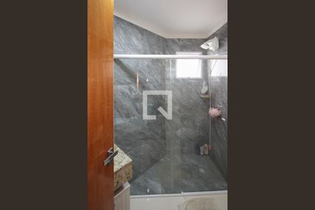 Casa à venda com 106m², 3 quartos e 4 vagasBanheiro da Suite