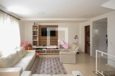 Sala de casa à venda com 3 quartos, 106m² em Vila Prudente, São Paulo