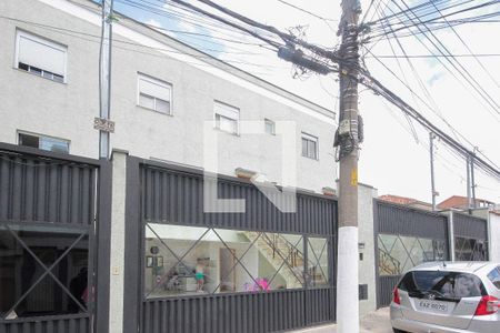 Casa à venda com 106m², 3 quartos e 4 vagasFachada