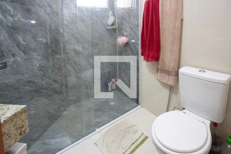 Casa à venda com 106m², 3 quartos e 4 vagasBanheiro da Suite