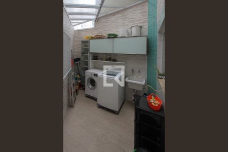 Casa à venda com 106m², 3 quartos e 4 vagasÁrea de Serviço