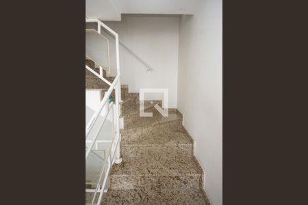 escada de casa à venda com 3 quartos, 106m² em Vila Prudente, São Paulo