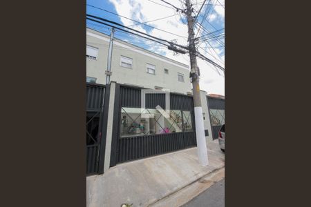 Casa à venda com 106m², 3 quartos e 4 vagasFachada