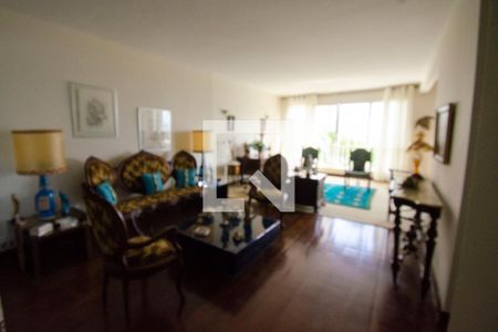 Sala 1 de casa para alugar com 4 quartos, 530m² em Jardim Botânico, Rio de Janeiro