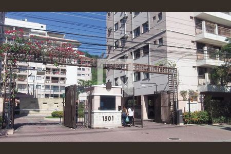 Apartamento à venda com 87m², 3 quartos e 1 vagaFachada