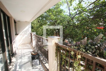 Apartamento à venda com 87m², 3 quartos e 1 vagaVaranda da Sala'