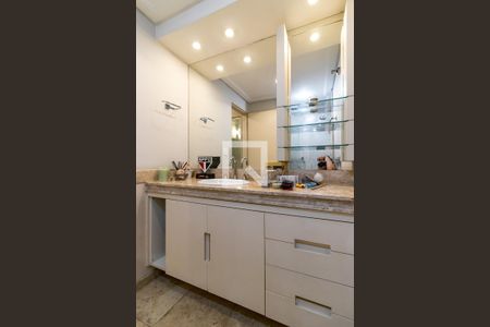 Apartamento à venda com 105m², 2 quartos e 1 vagaBanheiro Social