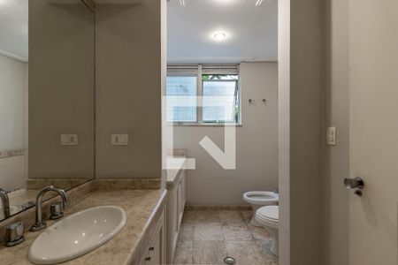 Apartamento à venda com 105m², 2 quartos e 1 vagaSuíte