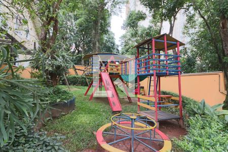 Casa à venda com 183m², 3 quartos e 2 vagas Casa à venda com 183m², 3 quartos e 2 vagasÁrea Comum - Playground