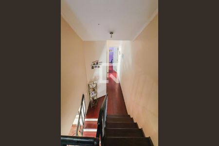 Casa à venda com 183m², 3 quartos e 2 vagas Casa à venda com 183m², 3 quartos e 2 vagasCorredor Quartos