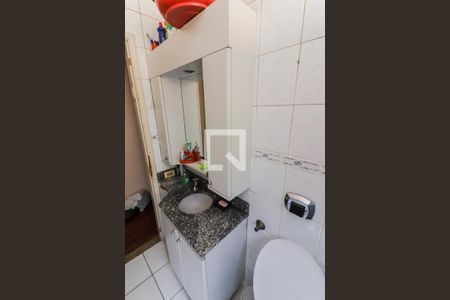 Casa à venda com 183m², 3 quartos e 2 vagas Casa à venda com 183m², 3 quartos e 2 vagasBanheiro