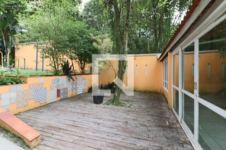 Casa à venda com 183m², 3 quartos e 2 vagas Casa à venda com 183m², 3 quartos e 2 vagasArea Comum