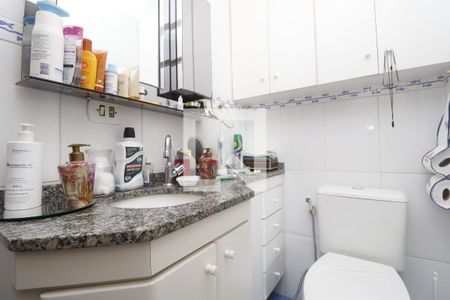 Apartamento à venda com 80m², 3 quartos e 2 vagasBanheiro da Suíte