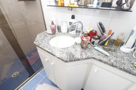 Apartamento à venda com 80m², 3 quartos e 2 vagasBanheiro da Suíte