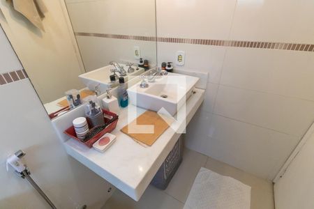 Apartamento à venda com 91m², 3 quartos e 1 vaga Apartamento à venda com 91m², 3 quartos e 1 vagaBanheiro da suíte 1