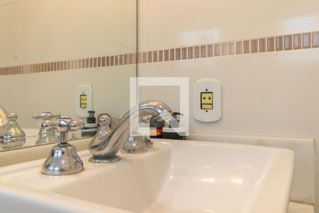 Apartamento à venda com 91m², 3 quartos e 1 vaga Apartamento à venda com 91m², 3 quartos e 1 vagaBanheiro da suíte 1