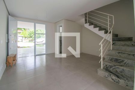 Sala de casa à venda com 3 quartos, 199m² em Campo Novo, Porto Alegre