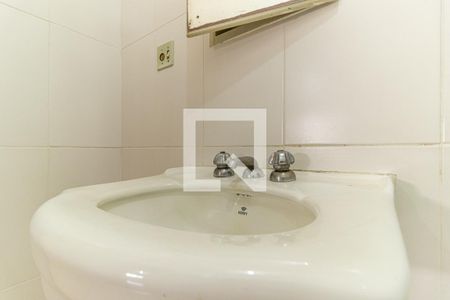 Apartamento à venda com 54m², 1 quarto e sem vagaBanheiro - Torneira