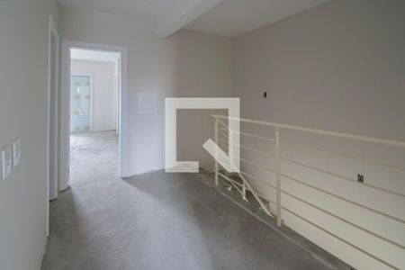 Corredor de casa à venda com 3 quartos, 199m² em Campo Novo, Porto Alegre