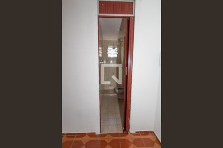 Apartamento para alugar com 45m², 2 quartos e sem vagaBanheiro